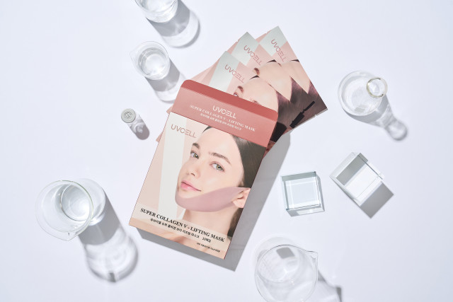 셀바이오휴먼텍이 국내 최초 수용성 하이드로겔을 적용시켜 피부 영양 흡수력을 높인 리프팅 마스크 ‘유브이셀 슈퍼콜라겐 리프팅 마스크’를 출시했다