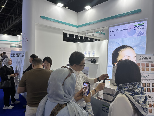 4월 14일~16일 UAE 두바이에서 개최된 ‘Dubai Derma’ 전시회의 우리메카 부스 전경