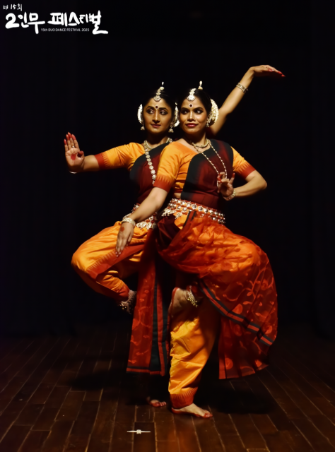 ‘Odissi Unfolded... in rhythm grace &amp; emotion’ - In Tandem (Madhulita Mohapatra, Sahana R Maiya / 인도)